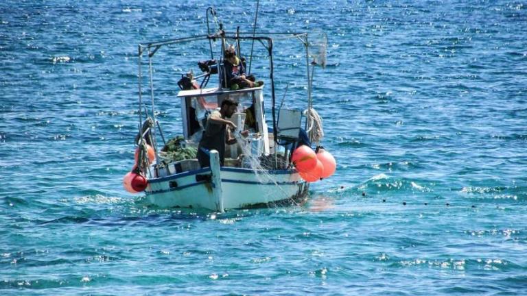 «Πειρατεία» σε Κυπριακό ψαροκάικο από Τούρκους στρατιώτες σε διεθνή ύδατα
