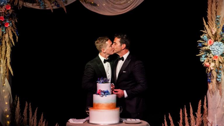 Με την αύρα του Παγασητικού ο πρώτος γκέι γάμος στο Βόλο
