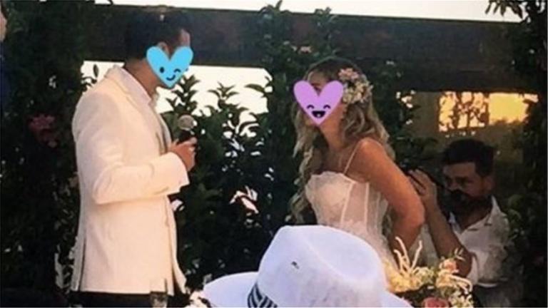 Πάνε λίγες ημέρες που η Νατάσσα Μποφίλιου παντρεύτηκε τον καλό της, Χρήστο Κορτσέλη, ωστόσο συζητήθηκαν δύο απουσίες