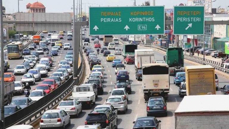 ουρά χιλιομέτρων στον Κιφησό - Δείτε LIVE την κίνηση 