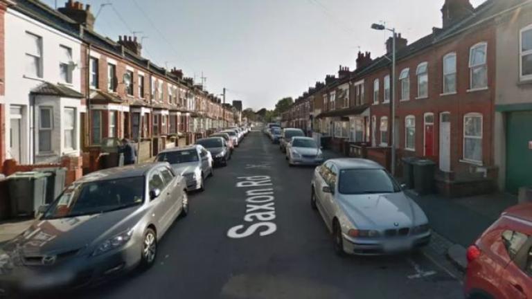 Επίθεση με μαχαίρι σημειώθηκε στο Λούτον της Βρετανίας, με την αστυνομία να κάνει λόγο για 7 τραυματίες