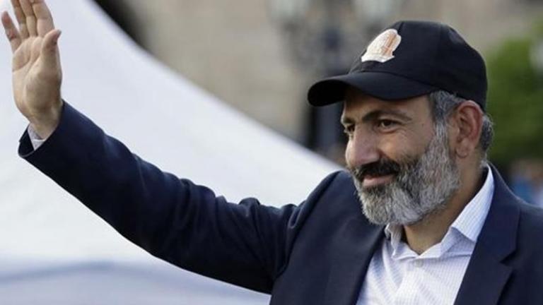 Πολιτική κρίση στην Αρμενία: Παραιτήθηκε ο πρωθυπουργός και πλέον προκηρύσσονται εκλογές