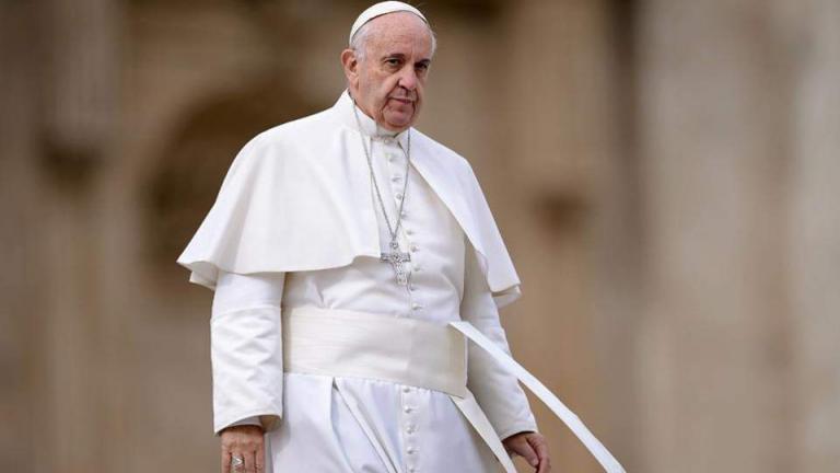 Ο Πάπας Φραγκίσκος κηρύσσει πόλεμο στον «Σατανά» και ζητάει καθημερινή προσευχή όλο τον Οκτώβριο