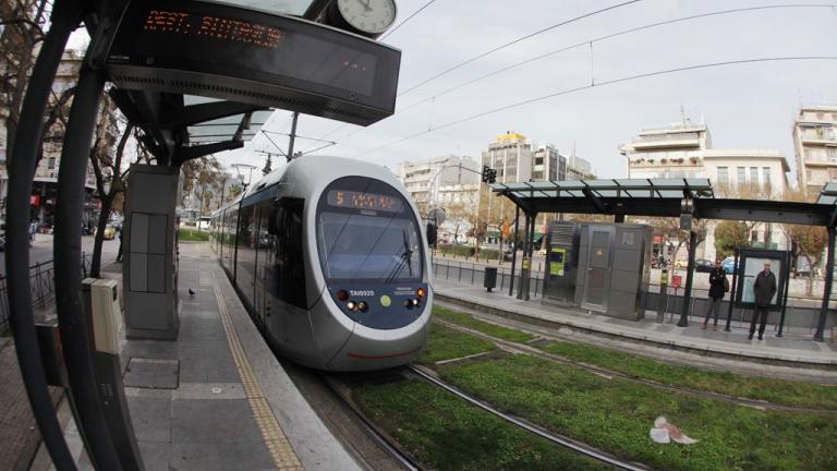 Η διακοπή λειτουργίας της γραμμής παραμένει άγνωστο για πόσο καιρό θα παραμείνει κλειστή στο συγκεκριμένο τμήμα