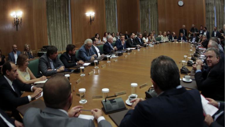 Συνεδρίαση υπουργικού Συμβουλίου: Ο Π. Καμμένος ενώπιον των επικριτών του