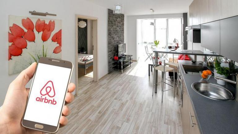 Γέμισε η Αθήνα από τα Airbnb διαμερίσματα - Νέα δεδομένα στην αγορά και ενοικίαση