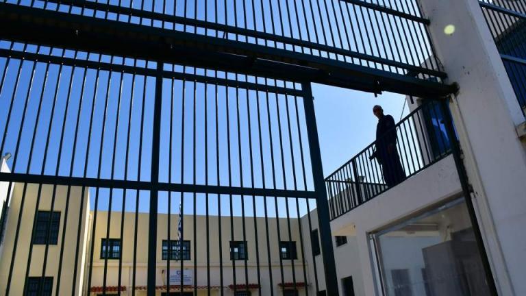 Και άλλη περίπτωση αποφυλάκισης με πλαστά ιατρικά πιστοποιητικά βαρυποινίτη εντόπισαν οι εισαγγελικές αρχές με αφορμή την έρευνα για την περίπτωση του Αριστείδη Φλώρου