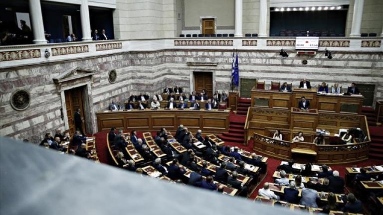 Από την μία στον προϋπολογισμό υπάρχει η περικοπή των συντάξεων κανονικά και από την άλλη, παρατίθεται ένας αόριστος πίνακας προθέσεων