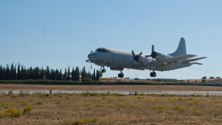 Βρέθηκε βόμβα στο στρατιωτικό αεροδρόμιο της Ελευσίνας-Συσκέψεις για την επιχείρηση εξουδετέρωσής της