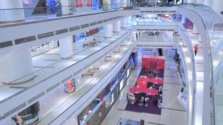 Έπειτα από δέκα χρόνια λειτουργίας το πασίγνωστο εμπορικό κέντρο όπου στεγάζονται τουλάχιστον 60 καταστήματα, βγαίνει σε πλειστηριασμό