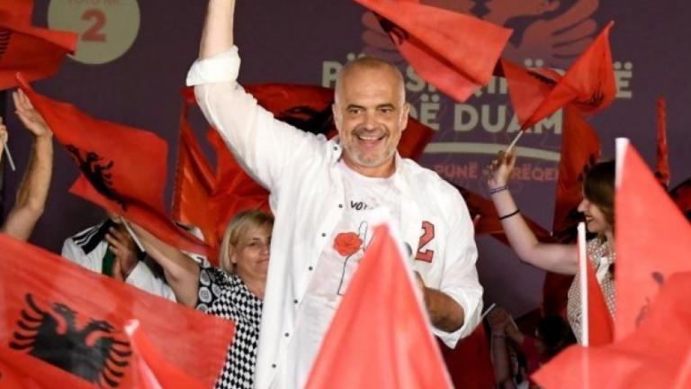 Εντι Ράμα: Ο πρωθυπουργός από ελληνίδα μητέρα, τα ναρκωτικά, η «Μεγάλη Αλβανία»