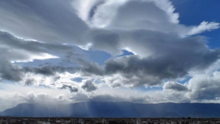 ΚΑΙΡΟΣ 14/11/2018:  Ασθενείς βροχές και μικρή πτώση της θερμοκρασίας στα ανατολικά