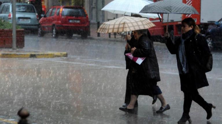 ΚΑΙΡΟΣ 15/11/2018: Τοπικές βροχές και σποραδικές καταιγίδες