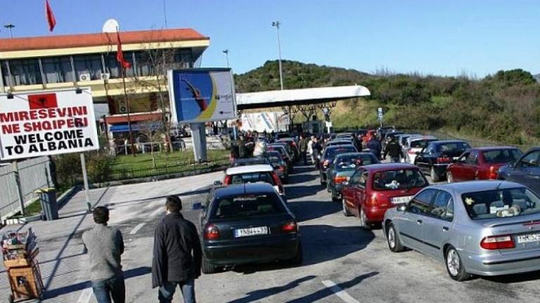 Μετ' εμποδίων από τις αλβανικές αρχές οι πρόσβαση ομογενών και Ελλαδιτών στις Βουλιαράτες