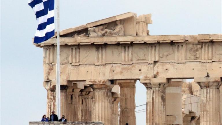 Bloomberg: Η Ελλάδα κινδυνεύει με νέα κρίση αν δεν λύσει το πρόβλημα των τραπεζών