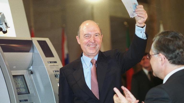 «Ανοίγουν τους λογαριασμούς του Σημίτη»