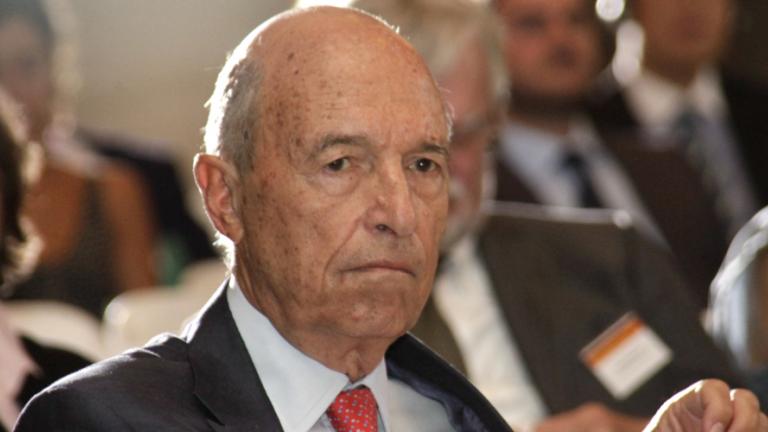 Νέα δήλωση Σημίτη με αφορμή όσα του καταμαρτυρεί ο πρώην διευθυντής Εξοπλισμών Βαγγέλης Βασιλάκος