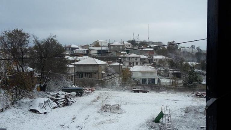 Τσουχτερό κρύο και χιόνια στη Βόρεια Ελλάδα - 14 βαθμούς έπεσε η θερμοκρασία σε λίγες ώρες(ΦΩΤΟ-ΒΙΝΤΕΟ)