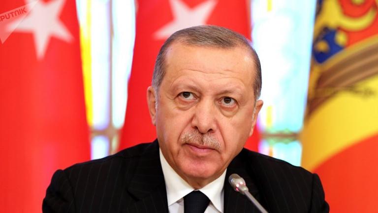 Η Τουρκία θέλει να διώξει και τους Γάλλους από τη Συρία για να “χτυπήσει” χωρίς κίνδυνο τους Κούρδους