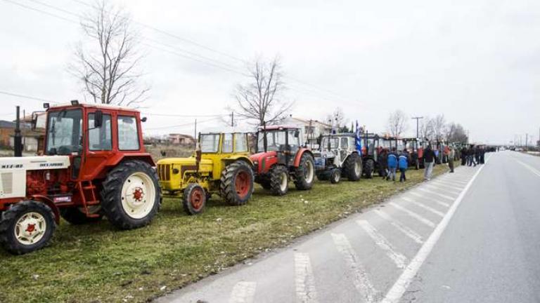Επιστρέφουν στα χωριά τους οι αγρότες του μπλόκου της Καρδίτσας
