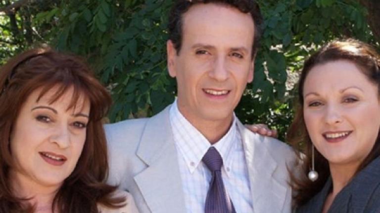 Δύο «βόμβες» από τον Χάρη Ρώμα για το «Καφέ της Χαράς»