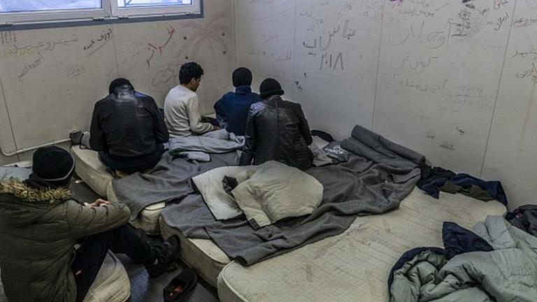 «Αυτό το μέρος είναι η αιτία που θέλω να δώσω τέλος στη ζωή μου"  - Επιστολή γροθιά στο στομάχι από 16χρονο Σύρο  πρόσφυγα 