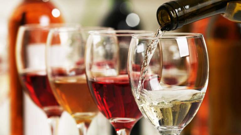 Καταργείται ο Ειδικός Φόρος Κατανάλωσης στο κρασί