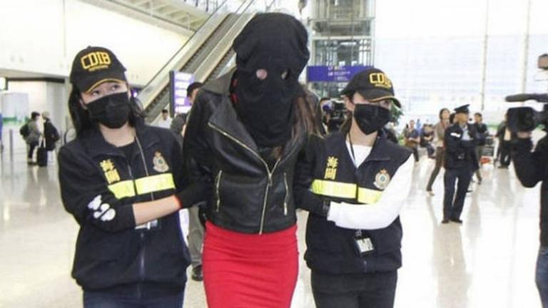 Συνεχίζεται ο εφιάλτης για το μοντέλο στο Χονγκ Κονγκ  - Μεταφέρεται σε σκληρές φυλακές 