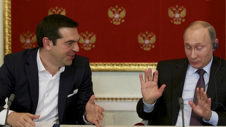 Λιώνουν οι πάγοι στις σχέσεις Αθήνας-Μόσχας: «Να κλείσει μια ταραγμένη περίοδος»