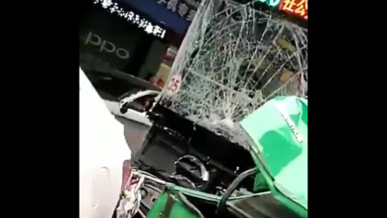 Νεκροί και τραυματίες σε επαρχία της Κίνας, όταν άνδρας κατέλαβε με μαχαίρι λεωφορείο (ΒΙΝΤΕΟ)  
