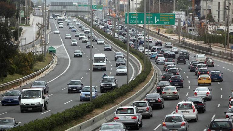 Χριστούγεννα - Πρωτοχρονιά: Ειδικό σχέδιο της Τροχαίας για τις γιορτές