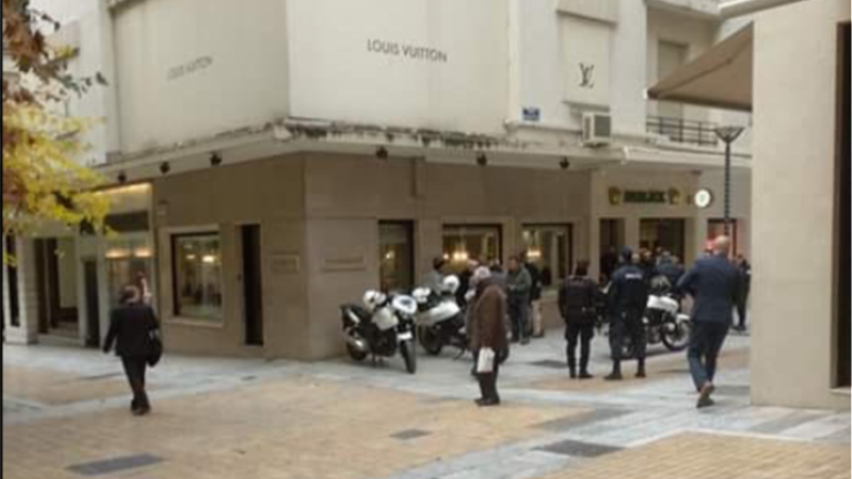 Ενοπλη ληστεία στο κατάστημα Rolex στη Βουκουρεστίου