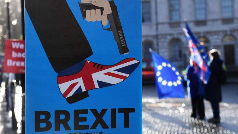 Στις 15 Ιανουαρίου η ψηφοφορία για το Brexit 