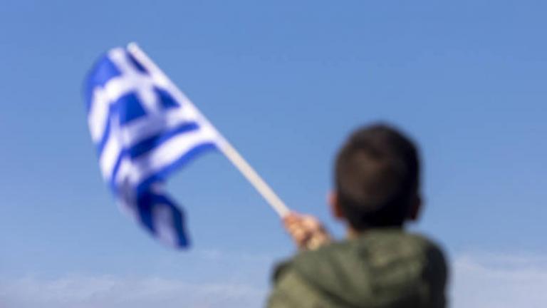 διαΝΕΟσις: Όλο και λιγότερα παιδιά γεννούν οι Έλληνες