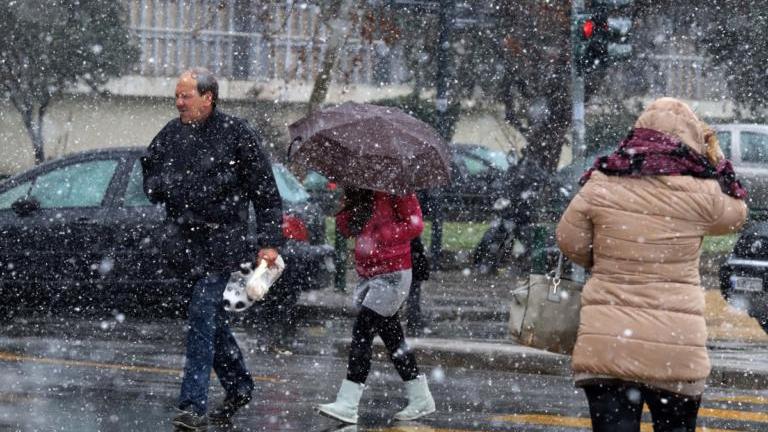 Επιδείνωση του καιρού από το απόγευμα, με βροχές, καταιγίδες και χιονοπτώσεις στα ηπειρωτικά ορεινά