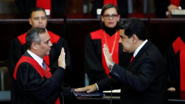 Βενεζουέλα: Μαδούρο «εξαετίας» παρά τις αντιδράσεις ΗΠΑ και Ε.Ε.