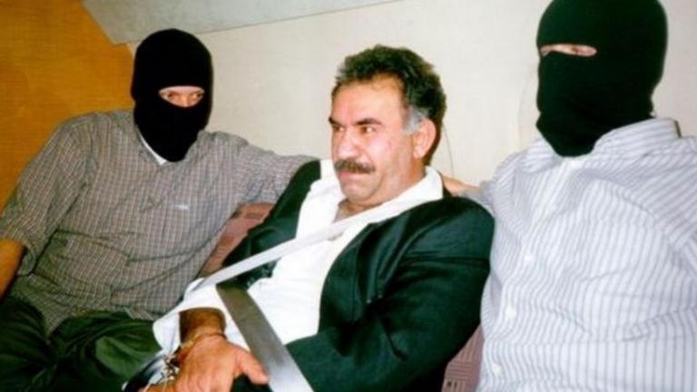 Οτσαλάν: Ο «προδομένος» από την κυβέρνηση Σημίτη ηγέτης των Κούρδων παραμένει στην απομόνωση και... κατάφερε να συναντηθεί με τον αδελφό του 