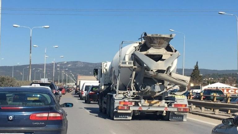 Περιφερειακή Θεσσαλονίκης: Ομολοποιείται η κυκλοφορία μετά την καραμπόλα 19 ΙΧ!!!