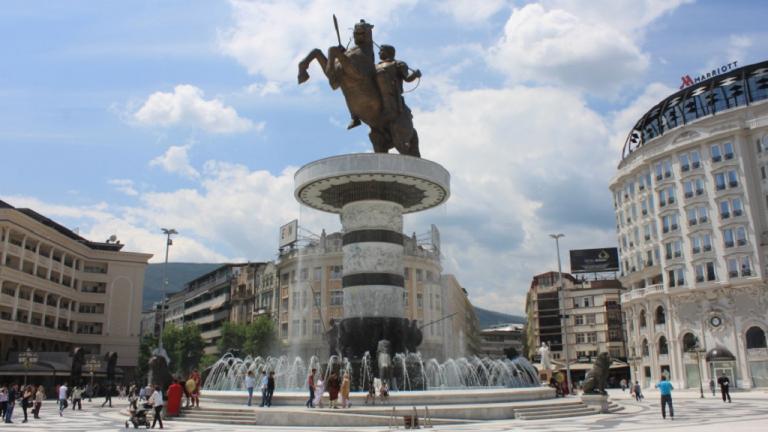 Η κυβέρνηση της ΠΓΔΜ ευχαριστεί την Ελλάδα και κάνει λόγο για... «μακεδονο-ελληνική» λύση