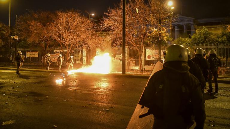 Επεισόδια τη νύχτα στο Πολυτεχνείο 