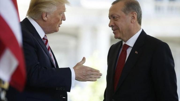 Γιατί ο Τραμπ έχει πιάσει αιχμάλωτο τον Ερντογάν