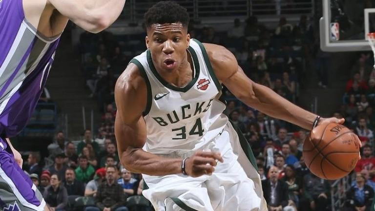 NBA: Νίκη για Bucks, μέτριος Γιάννης (ΒΙΝΤΕΟ)