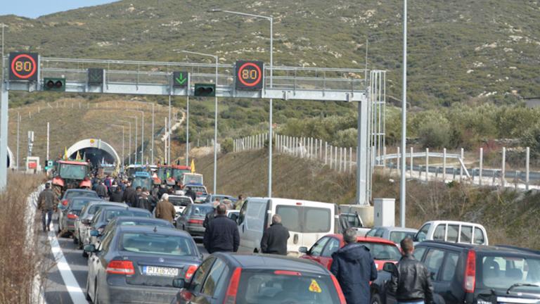 Τελεσίγραφο στην κυβέρνηση έστειλαν οι αγρότες- Συνάντηση ή κόβουμε τη χώρα στα δύο