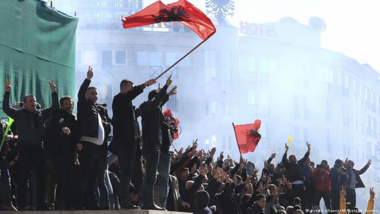 Πρόωρες εκλογές στην Αλβανία;