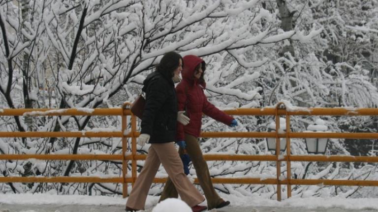 Καιρός: Ανοιξιάτικη η Πέμπτη (21/2), βαρυχειμωνιά από την Παρασκευή (22/2)