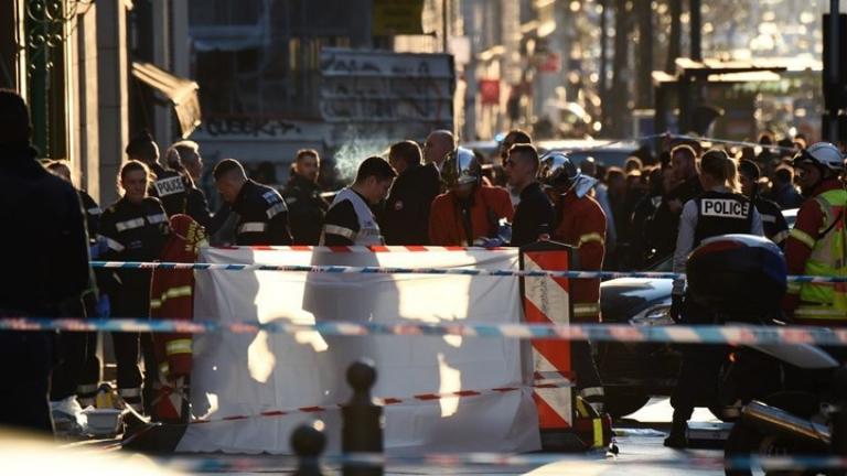 Συναγερμός στη Μασσαλία: Αστυνομικοί πυροβόλησαν άνδρα που μαχαίρωσε τουλάχιστον 4 άτομα (ΒΙΝΤΕΟ)