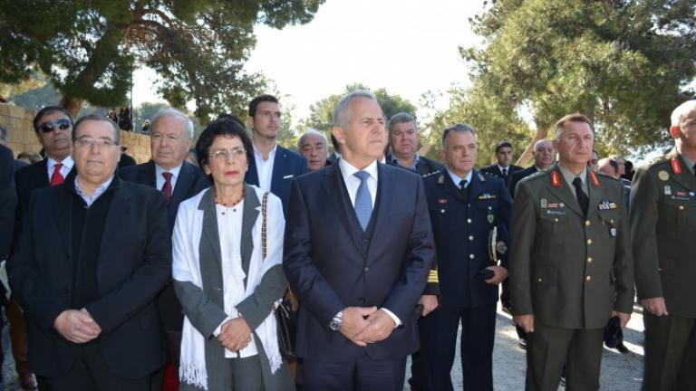 Ευάγγελος Αποστολάκης: Προανήγγειλε συνάντηση με τον Ακάρ για να μειωθεί η ένταση στο Αιγαίο