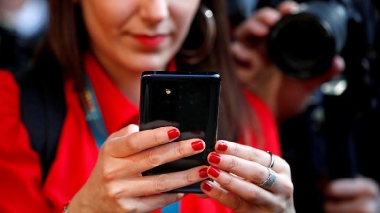 Η Nokia παρουσίασε «έξυπνο» κινητό τηλέφωνο με πέντε κάμερες