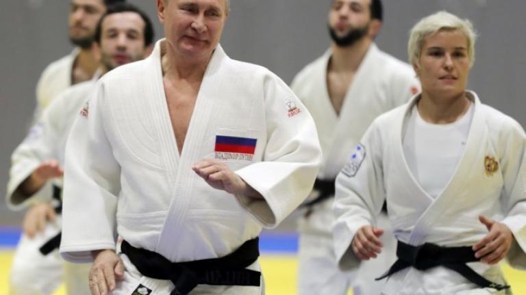 Είναι γνωστό το πάθος του προέδρου Βλαντιμίρ Πούτιν για το τζούντο, μόνο που αυτή τη φορά την...πάτησε (ΒΙΝΤΕΟ)