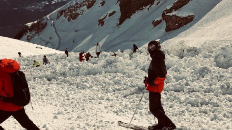 Χιονοστιβάδα καταπλάκωσε ανθρώπους στο χιονοδρομικό κέντρο Κραν Μοντανά, στη νότια Ελβετία (ΒΙΝΤΕΟ)